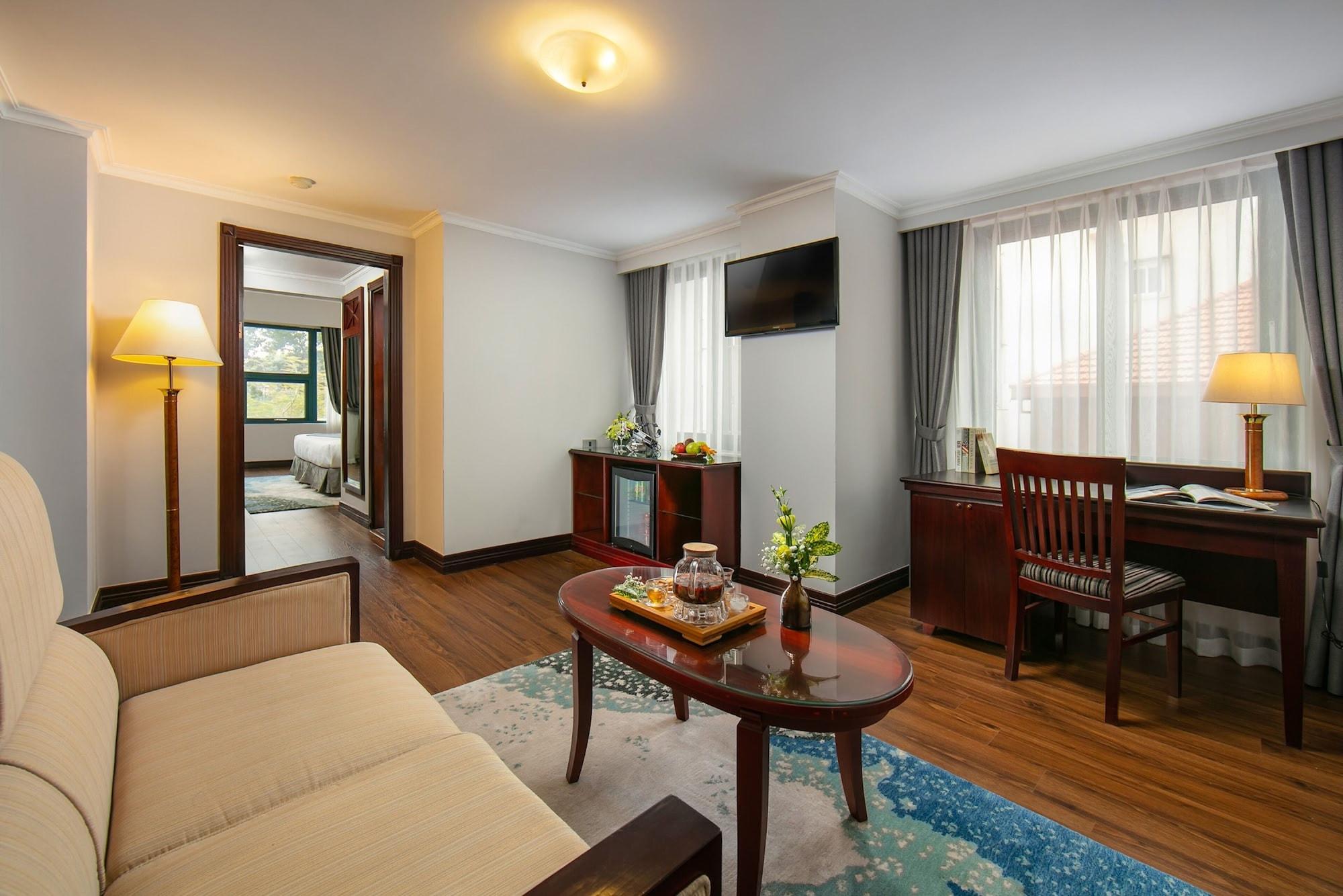 The Tray Hotel Hai Phong Exterior foto